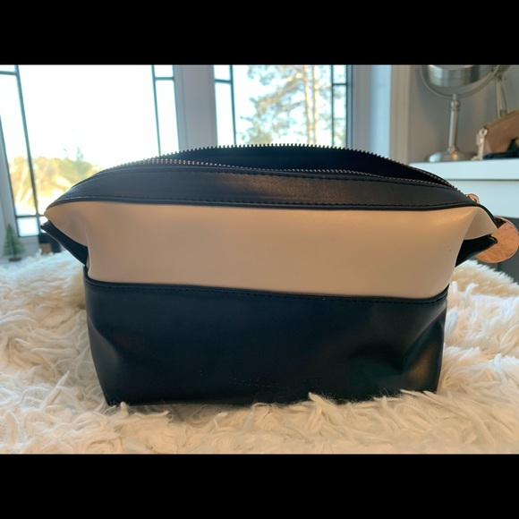 ISABELLA SCOTT COSMETIC BAG - Picture 3 of 3